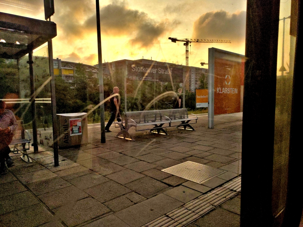 dwrweb_de's tweet photo. Guten Morgen auf dem Weg zur #Frühschicht! Heute mal mit der S-Bahn bis Neukölln, hier in #BSTO #DS100 https://t.co/f7DRls3oWN