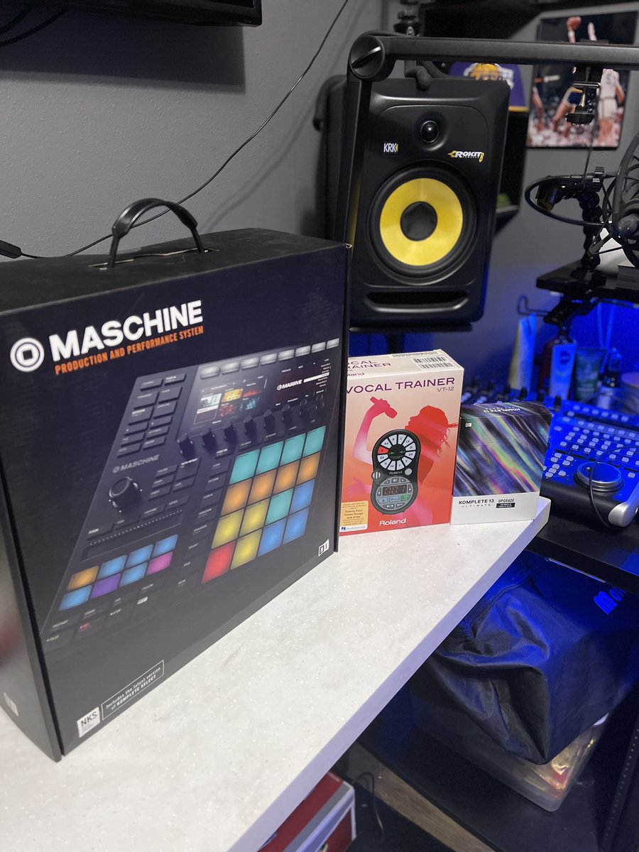 DrivenAudio822's tweet photo. Late fathers days gifts 🎁! So happy I just want to cry 😭… tears of joy that is 😊 … can’t wait to set it all up and start making music #roland #rolandgaia #musictime #nativeinstruments #komplete13ultimate #nativeinstrumentsmaschine #mk2 https://t.co/tbvTr65yDu