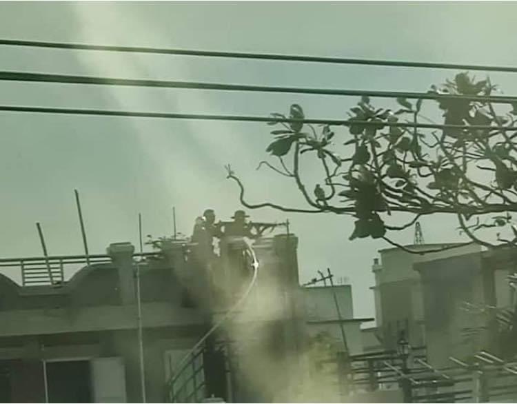 A military council targeting Apex private high school with sniper rifles from the surrounding buildings. #Mandalay 22.6.21