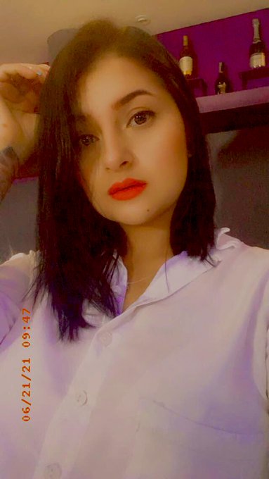 K I S S E S 💋 https://t.co/2Hsu3Euprl<a href="/tag/nuevafotodeperfil"class="tags"><span>#nuevafotodeperfil</span></a>