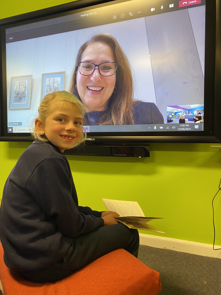 bradnhaz's tweet image. Welcomed back @KathyPowzun our ED Bushfire Recovery today for another reading session with Lily. Always wonderful to have Kath at our school in any capacity. #lovewhereyouwork #lovewhereyoulearn #delegateps @KCDURAN75 @dizdarm @NSWEducation