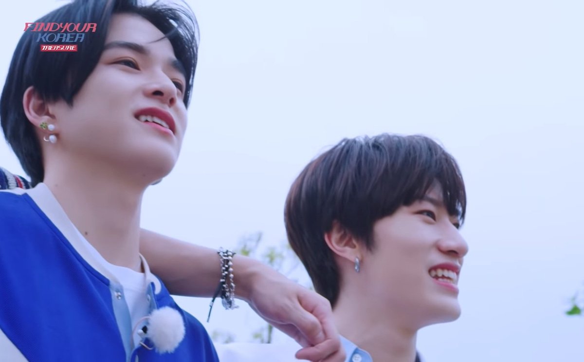 bangnana_dami's tweet photo. 오늘은 안동에 간 멤버들 덕에 행복하다ㅎ
[TREASURE X 한국관광공사] FIND YOUR KOREA EP02 - 안동

#TREASURE #트레저 #한국관광공사
#FINDYOURKOREA #EP_02 #ANDONG 
#윤재혁 #아사히 #방예담 #도영 https://t.co/ESPDW24OYe