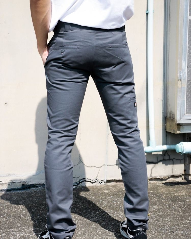 Warna baru untuk pelengkap kolesi WP811 kalian, #Dickiespeople, Charcoal!

#Dickies #Dickiesindonesia #Dickiesworkwear