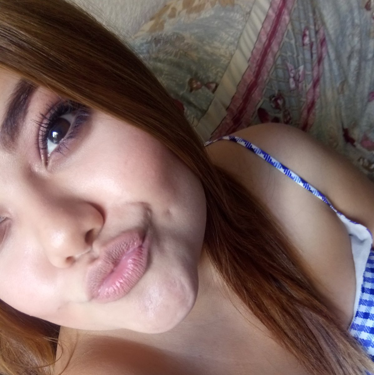 Clau_R04's tweet photo. #NuevaFotoDePerfil https://t.co/ThIp3c5YAu