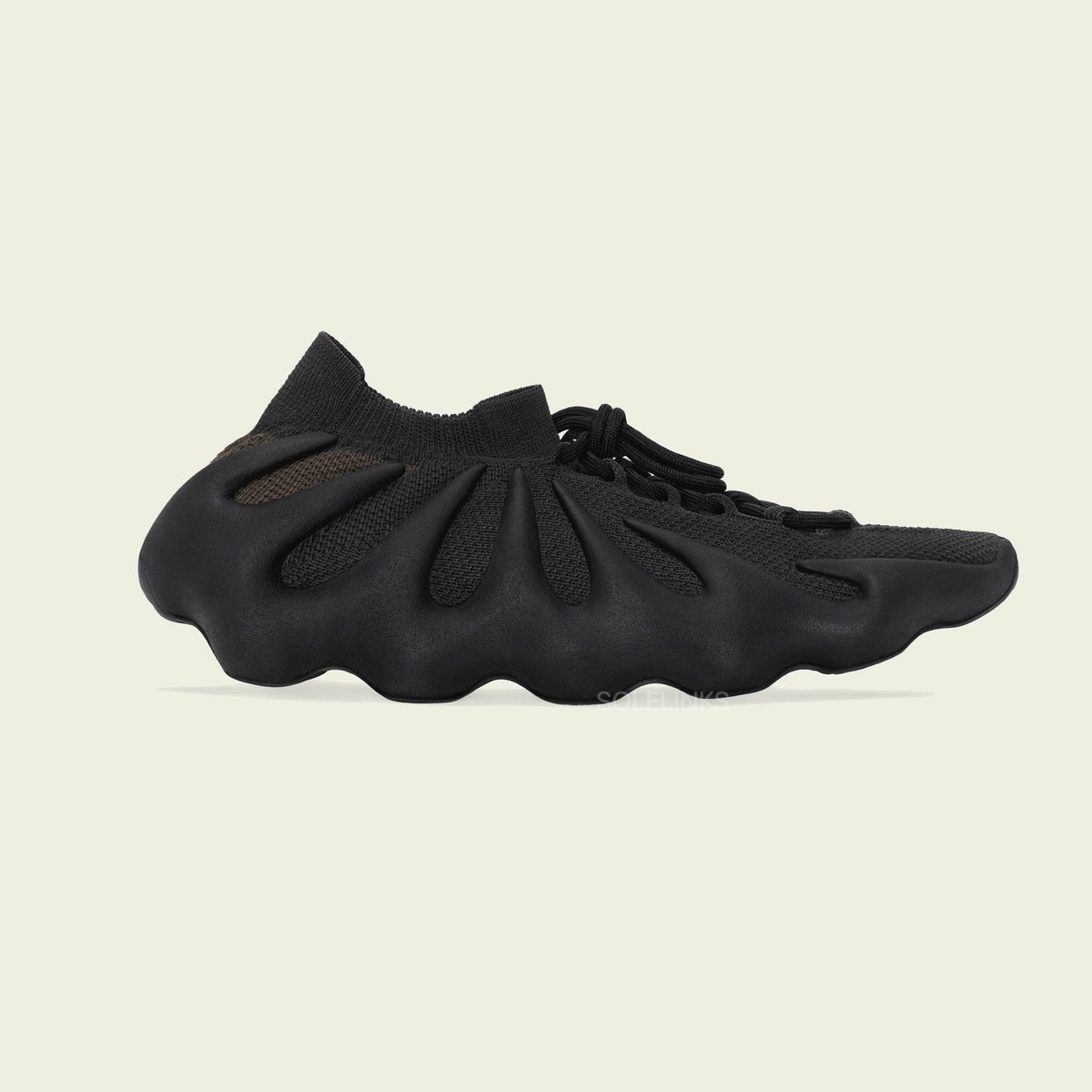 CFinestKickz's tweet photo. Yeezy 450 'Dark Slate'
Official Images https://t.co/LnhRgCTHmw