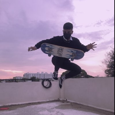 khan_xuber's tweet photo. #NewProfilePic https://t.co/v7zGA7Ku6x