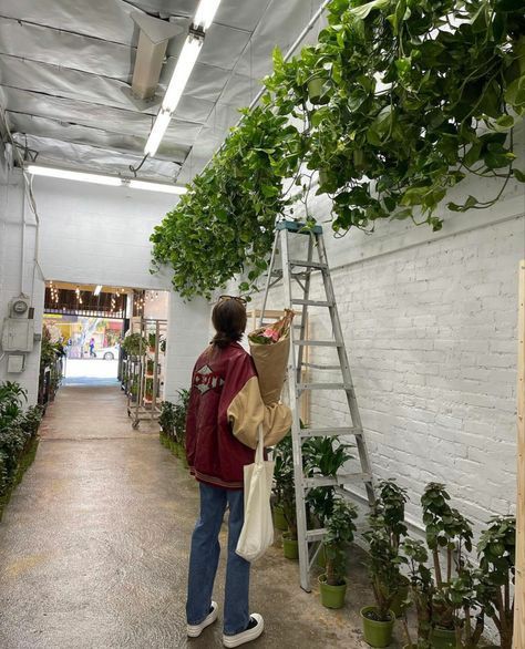 leoninethings's tweet photo. plants make people happy 🌱❤ https://t.co/kHajZQWs8S
