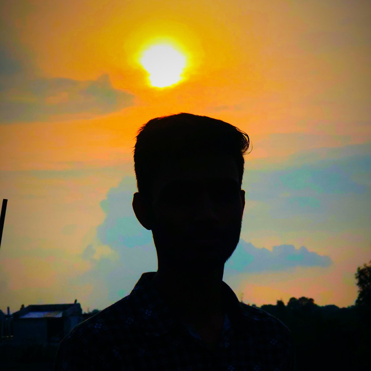 RKrajan41's tweet photo. ᵗʰᵉʳᵉ'ˢ ⁿᵒᵗʰⁱⁿᵍ ˡⁱᵏᵉ ᵃ 
ᵇᵉᵃᵘᵗⁱᶠᵘˡ ˢᵘⁿˢᵉᵗ 🌞
ᵗᵒ ᵉⁿᵈ ᵃ ʰᵉᵃˡᵗʰʸ ᵈᵃʸ. https://t.co/FkC6mAFtWU