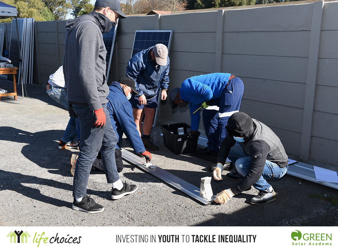 LifeChoicesZA's tweet image. Recently completed Solar Training with @green Solar Academy. Great to have people back on our demo roofs and learning the best practices for PV installations! 

Next 5-day course begins 6 September and participants still qualify for a 15% early-bird discount. 

#Solar #PVTraining