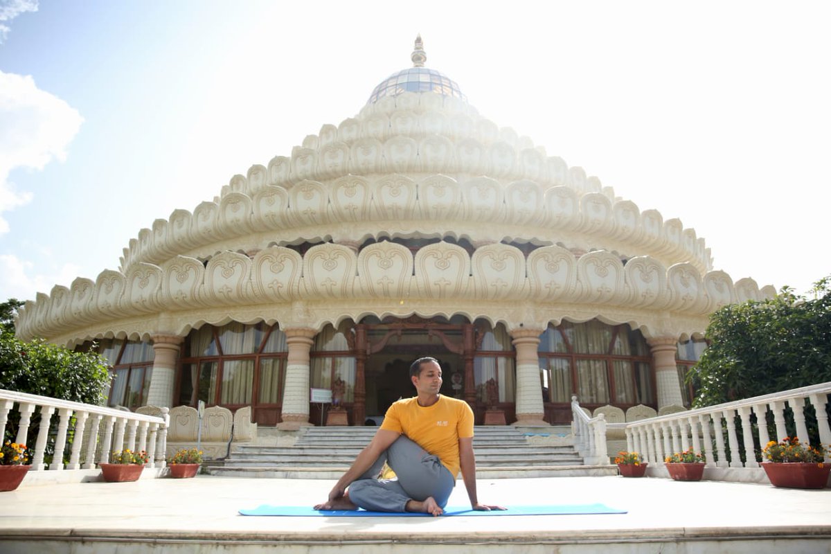 tourismgoi's tweet image. Carrying on the enthusiasm of International Day of Yoga&apos;21, let&apos;s celebrate it everyday performing yoga asanas &amp;amp; leading a healthy lifestyle.

@prahladspatel @pspoffice @SriSri @ArtofLiving @MinOfCultureGoI
@moayush

#BeWithYogaBeAtHome #YogaAnIndianHeritage #IDY2021