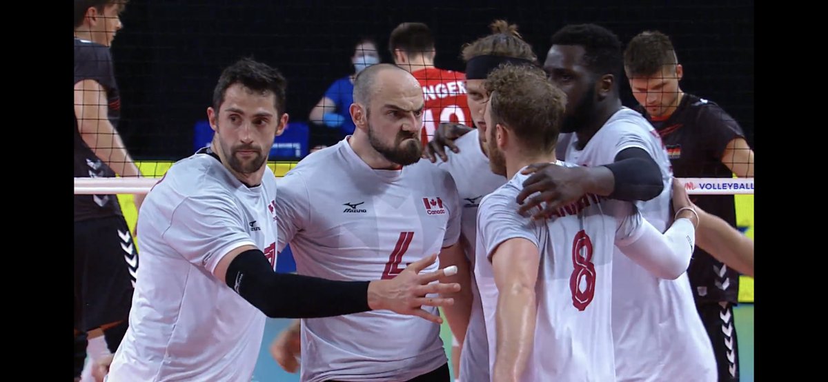 robbed81's tweet image. 3 wins in a row for the #maplevolleys Nick Hoag= beast server! 🇨🇦🇨🇦🇨🇦@VBallCanada @volleyballworld