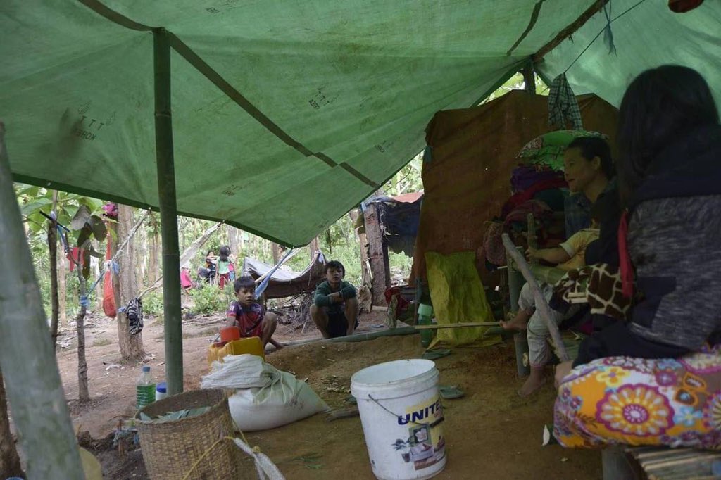 Refugees of Demoso, Kayah State are afraid of rumors of being hostages by SAC if they go back home. Now they are being forced to return homes by SAC Terrorists. #UnfetteredAccessForAids #June22Coup  #WhatsHappeningInMyanmar