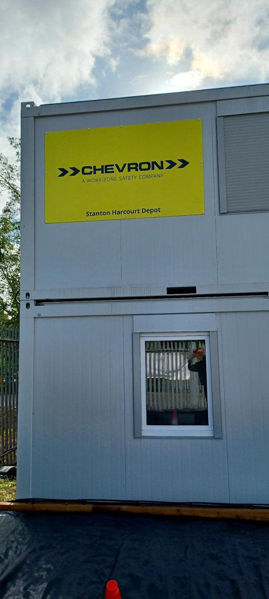 ChevronTM's tweet photo. We're getting closer to the opening of our new depot at Stanton Harcourt in Witney, Oxfordshire. Signage is going up and we are moving plant, machinery and equipment into it. 

If you would like to join the team at Stanton Harcourt https://t.co/F9wjGg0pW5

#chevrontm #newdepot https://t.co/oSvx8g9R96
