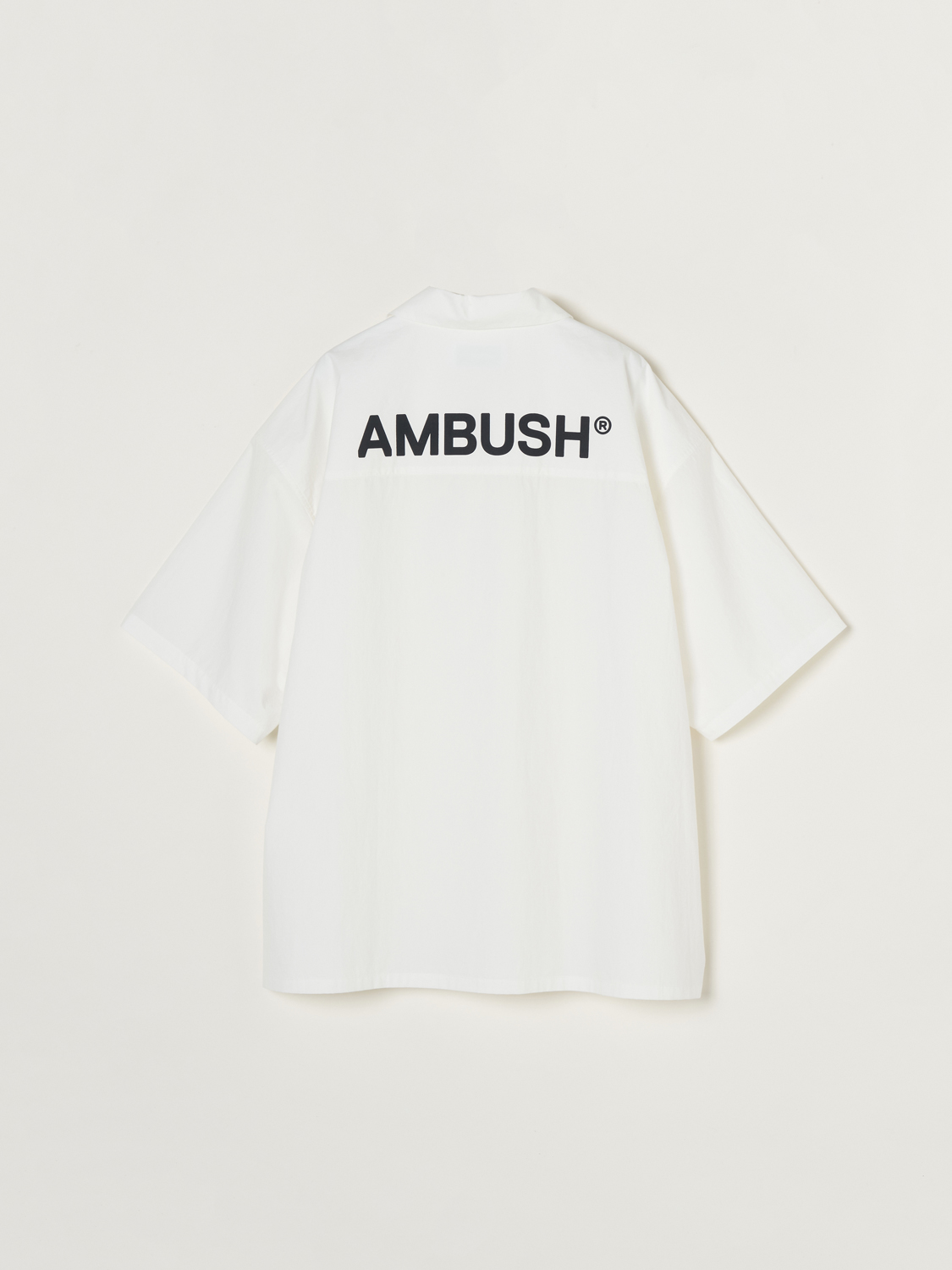Ambush Ambush から Back Logo Print Shirtが登場 Ambush Workshop Workshop 2 渋谷パルコ Umeda Hankyuの3店舗にてお買い求めいただけます The Ambush Back Logo Print Shirt Is Now Available At Ambush Workshop Workshop 2 Shibuya Parco