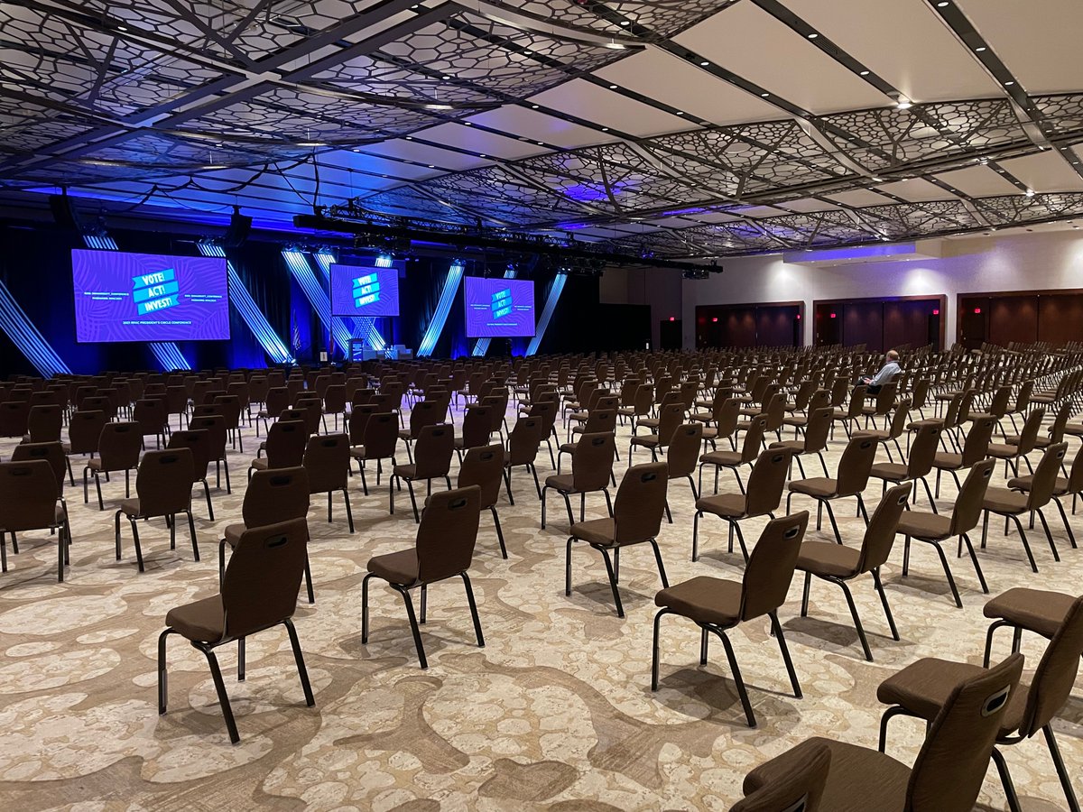 Kremydas's tweet photo. The quiet before the storm! Ready to increase my advocacy knowledge on Day 2 of the NAR RPAC President’s Circle Conference. #rpacpcconf https://t.co/FE5nPsBIhc