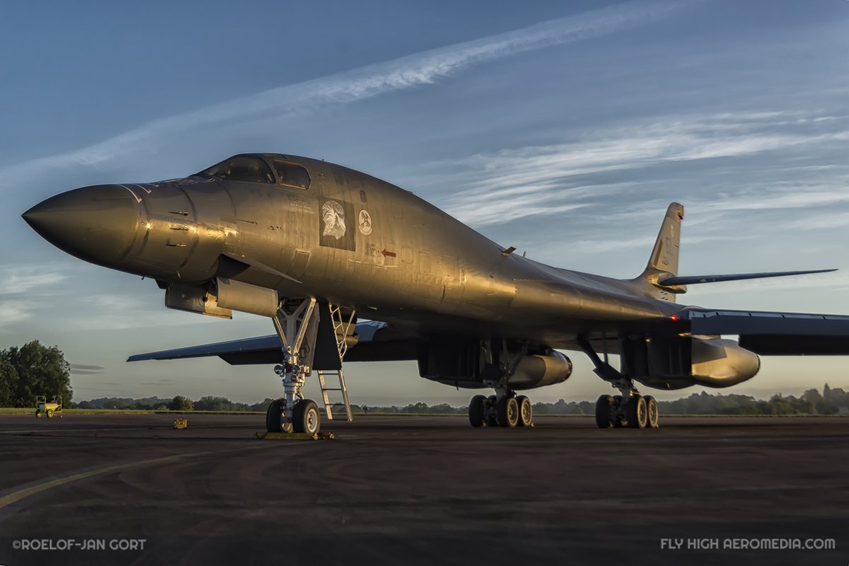 FHAeromedia's tweet photo. Back to the 17th of June 2017 when we had a terrific visit at RAF Fairford to cover the B-1B Lancers from @28thBombWing that were deployed for Baltops 2017 @usairforce @US_TRANSCOM @USAFCENT @AFGlobalStrike #AvGeek #avgeeks #aviation #aviationgeek #aviationdaily #baltops2017 https://t.co/V54dSHKHZN