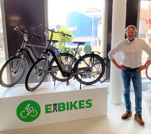 MulticycleNL's tweet photo. Wilt u weten wat een Multicycle e-bike zo bijzonder maakt? Kom het ervaren bij onze dealers tijdens de opstapdagen! Op 25, 26 en 27 organiseert Eric Bikes opstapdagen. U bent van harte welkom! https://t.co/elRgT547GO