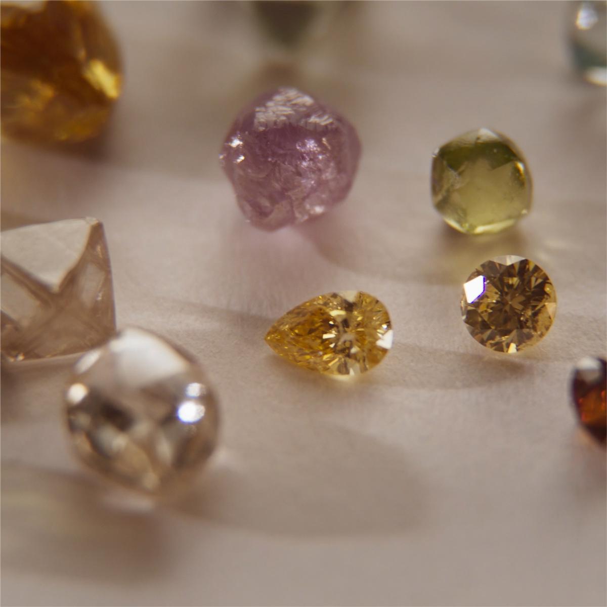 debeersgroup's tweet photo. The incredible journey natural diamonds take from the earthโs mantle makes each of them truly unique.
Watch the latest episode of @DeBeers โ video series to learn more: https://t.co/Au3c4l3I12
#debeers #fancycolours https://t.co/gt2wUs3y2N