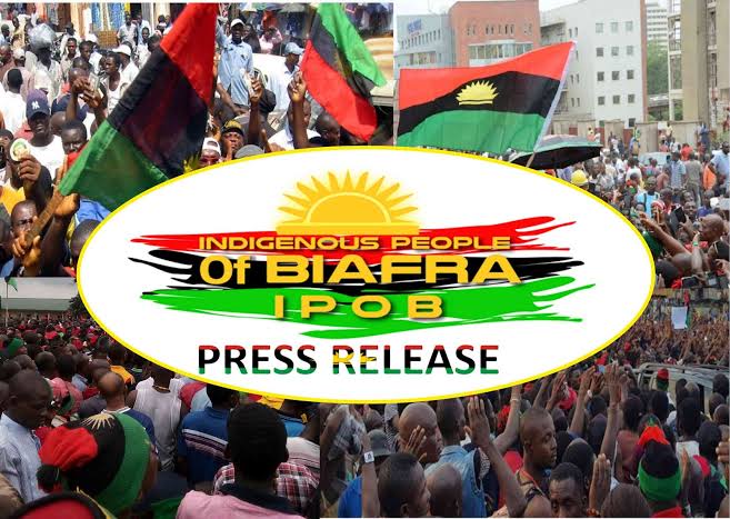 BiafranTweets's tweet photo. IPOB PRESS RELEASE 
22/06/2021

SOUTH EAST GOVERNORS TOO SMALL TO DECIDE FOR NDIGBO ON BIAFRA - IPOB

How can five Efulefus determine the fate of over 70m people. These South East Vassals should know that during REFERENDUM, they only have one vote just like the man on the street. https://t.co/YBXGrxBHil