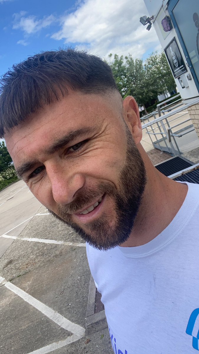 Charlie Austin tweet media
