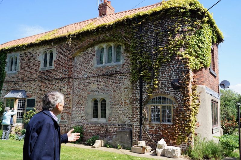 Visit the historic home of the Brewster family this summer and discover more about the history of the separatists.

Join <a href="/PilgrimRoots/">Pilgrim Roots</a> in the grounds of Scrooby Manor on Saturday 21 August for a day of traditional crafts, music, and heritage.

Read more: bit.ly/3bAlq2x