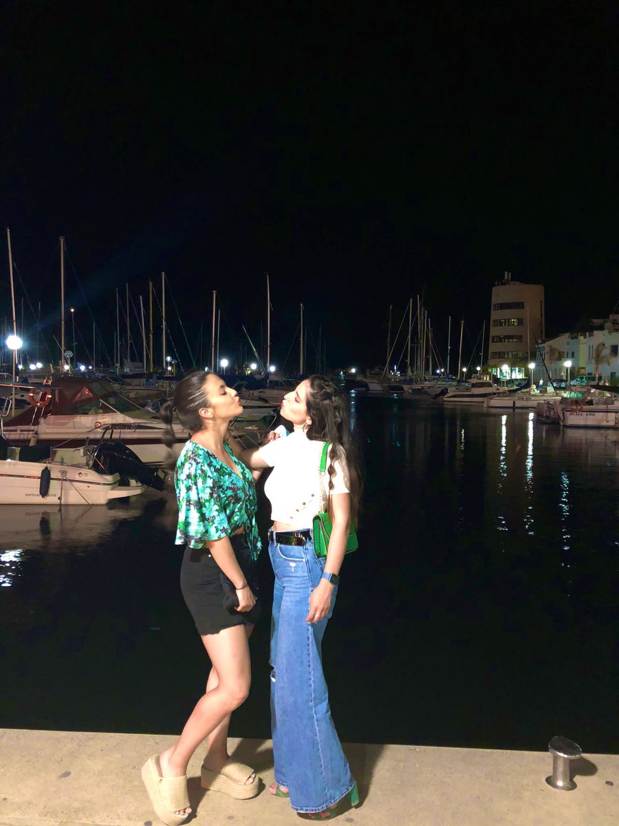 iriapituca23's tweet photo. Mis cuatro estrellitas ✨ https://t.co/JDohUSI9bc