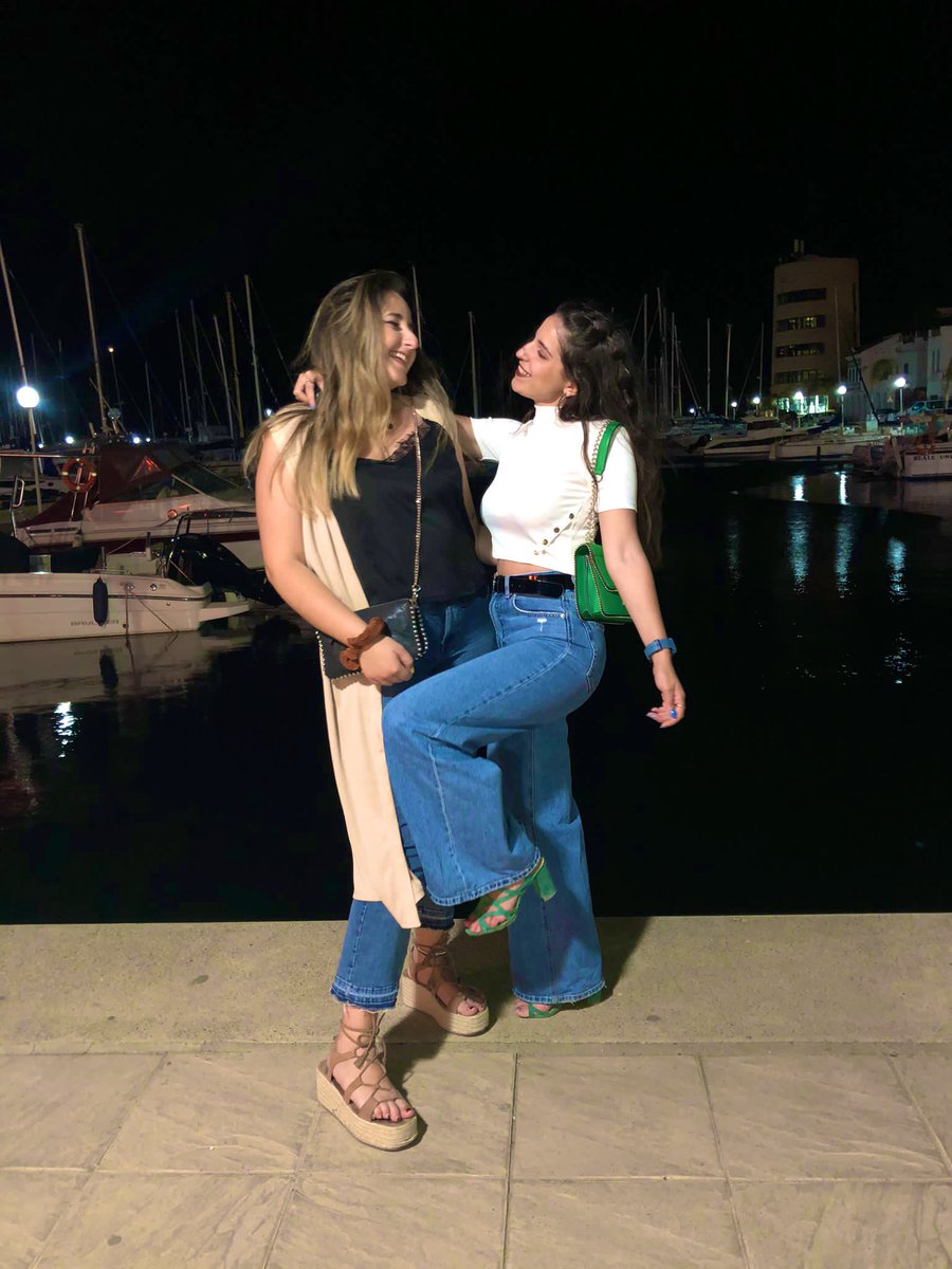 iriapituca23's tweet photo. Mis cuatro estrellitas ✨ https://t.co/JDohUSI9bc