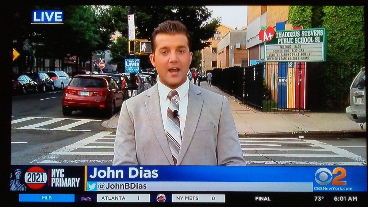 pkchin888's tweet photo. #June22nd #TerrificTuesday🌞 #NYCvotingDay🇺🇸 Good Morning Mary Calvi , Elise, Chris , John @MaryCalviTV @EFinchTV @ChrisWragge @JohnBDias @CBSNewYork #CBS2ThisMorning crew. Elise's forcast some💦☔,Cooler temps 🌞 . John's #NYCmayorsRace. Thanku @CBSNewYork . ty https://t.co/cgWtJPa76f