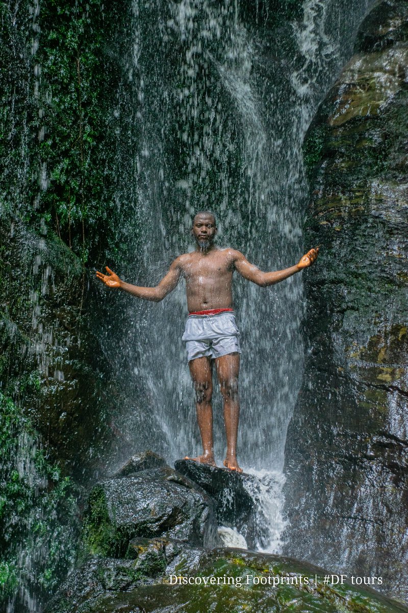 D_Footprints's tweet photo. Communicating with nature.
So so nice.
What's your favorite frame ?
#DFtours #discoveringfootprints #Erinijeshawaterfall https://t.co/DNlyWlu2eM
