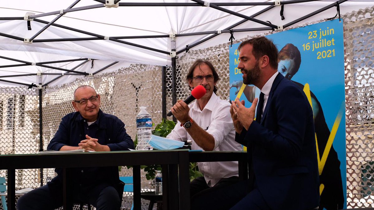 MontpellierDans's tweet photo. En direct de l’Esplanade de la danse Jean-Paul Montanari, directeur de @MontpellierDans et @MDelafosse, maire de @montpellier_ et président de @Montpellier3m annoncent l’ouverture de la 41e édition ! 
🎥 Diffusion à 18h sur les pages Facebook de @Midilibre et @MontpellierDans https://t.co/tAuLxSH9lZ