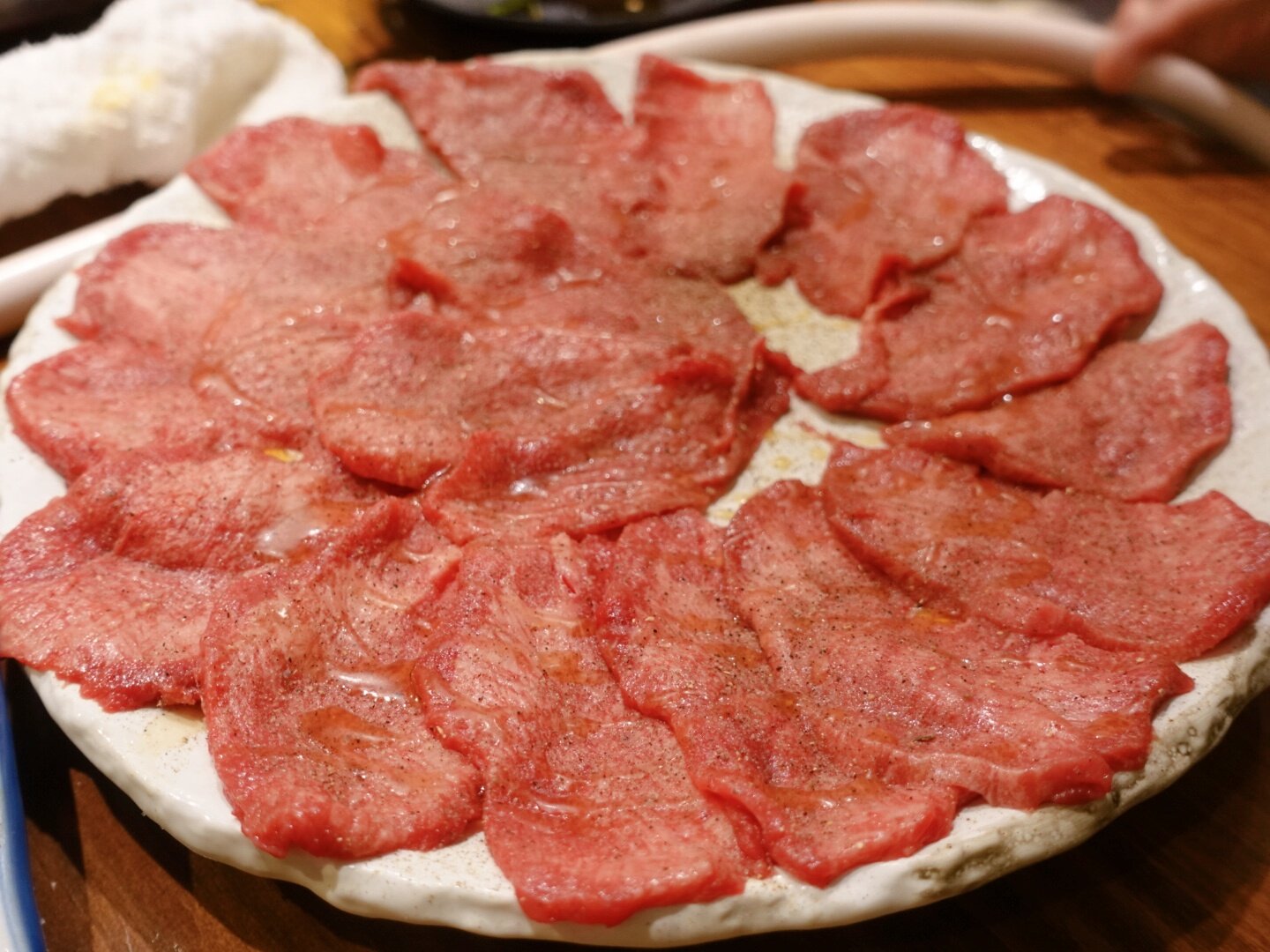 けんけん 大阪グルメ على تويتر 今月神戸三宮にオープンした 焼肉じゅんちゃん がめちゃくちゃ良かった オーナーは大阪の人気店 万両 出身 さすがの肉質の高さだけど 値段はかなり低価格でびっくり コスパの高いお店でした ここは人気出そう けんけん 大阪グルメ على تويتر 今月神戸三宮にオープンした 焼肉じゅんちゃん がめちゃくちゃ良かった オーナーは大阪の人気店 万両 出身 さすがの肉質の高さだけど 値段はかなり低価格でびっくり コスパの高いお店でした ここは人気出そう