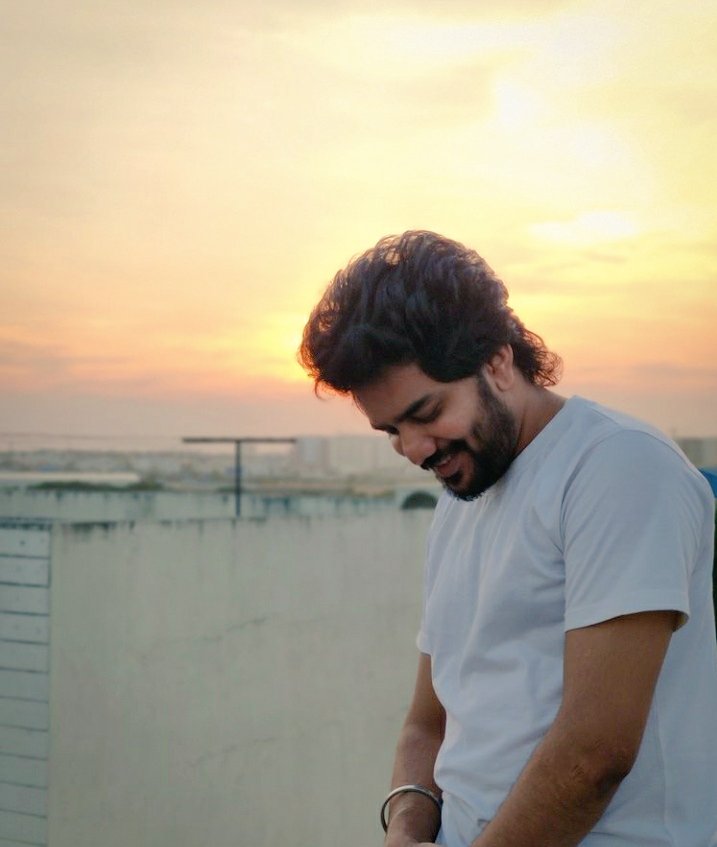 Meenakshi_KFF's tweet photo. Whenever it comes up for the best, he reflects her graceful beauty inside out to the world and standing unique 🤓🤓

Champs grind different🔥❤️

#HappyBirthdayKavin https://t.co/xk1kxfpg6w
