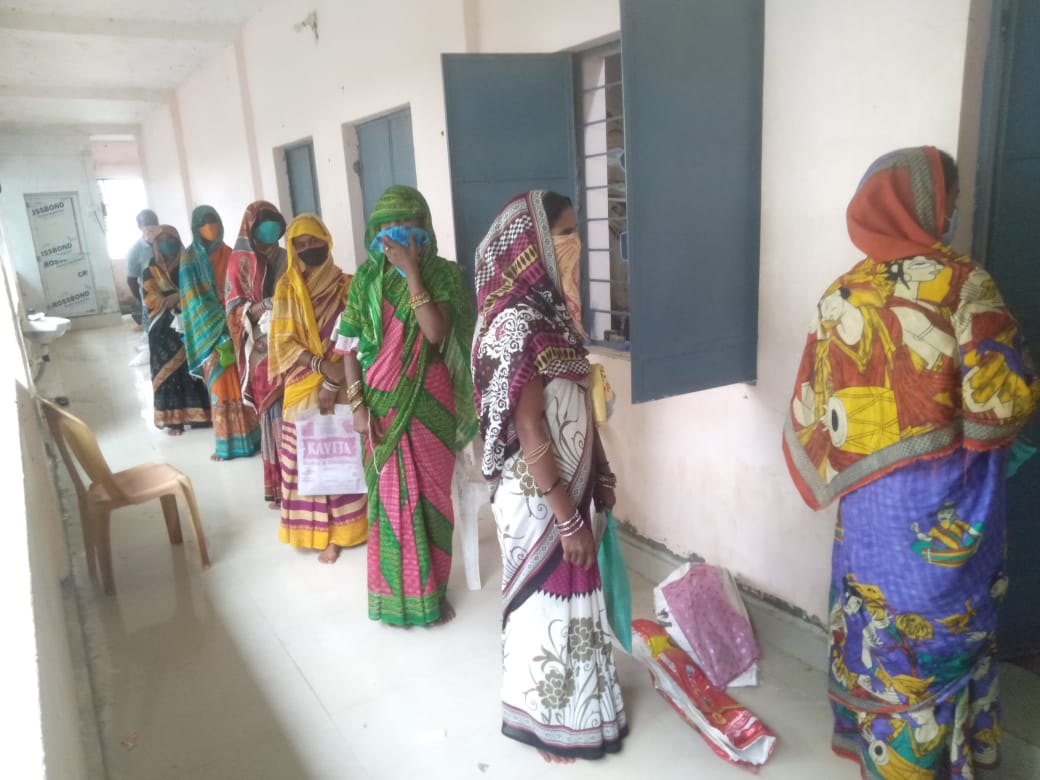 YSDIndia's tweet photo. We are monitoring #PublicDistributionSystem to ensure beneficiaries get their #Covid19 quota provided by central and state government, timely and appreciate quantity in #Ganjam #Odisha #CRLR #APPI #NFSA https://t.co/UWWj0hTdBT