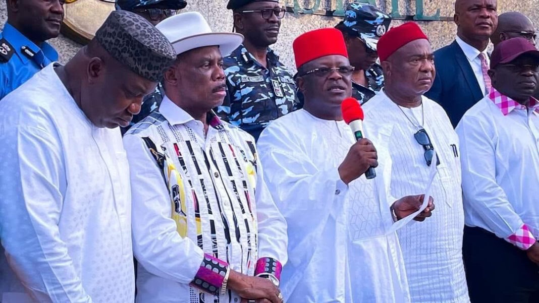 thebiafratimes's tweet photo. PRESS RELEASE: FRUSTRATED SOUTH EAST GOVERNORS TOO SMALL TO DECIDE FOR NDIGBO ON BIAFRA - IPOB https://t.co/ZiL4Cekm22 https://t.co/Iav7kj4feH
