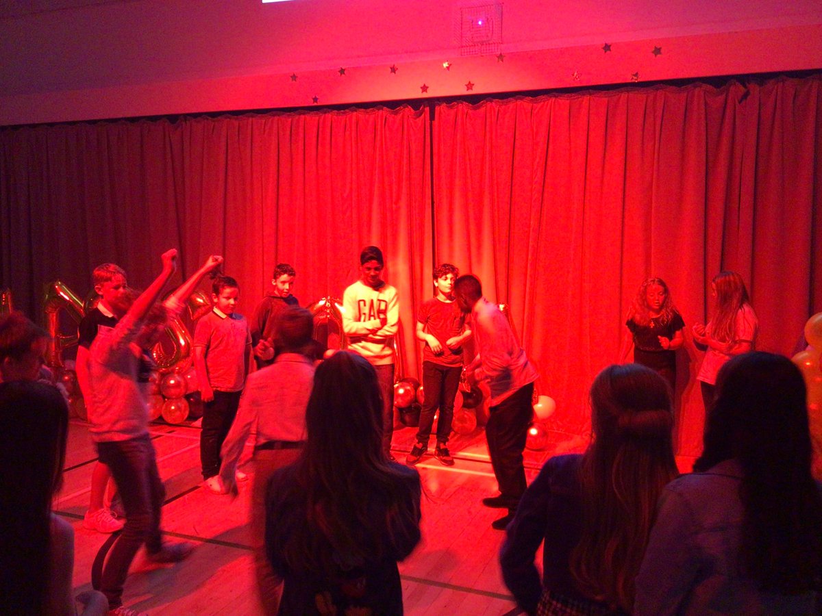 stclarespserc's tweet photo. The wait is over! The P7 Leavers’ Disco photos have been collated and are ready! #teamstclares #makingmemories https://t.co/tFBFlDlgMV
