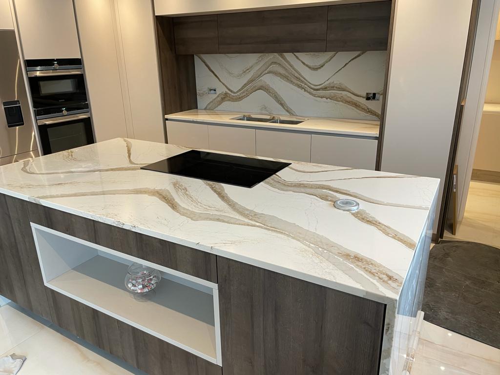 Brittanica Gold.  Stunning 💗
#quartz  #newworktops #worktops #kitchendesign #granite #quartzite #kitchens #bathrooms #interiorstyling #coggeshall #essex