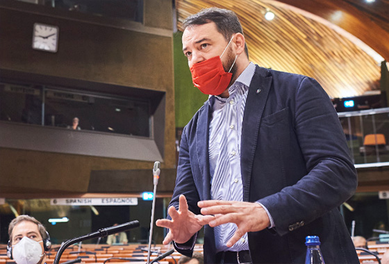 PACE_News's tweet image. Approving a report by Roberto @Rampi, PACE calls on @CoE governments to create a "right to know" for European citizens, and spells out exactly what is needed to create one:
pace.coe.int/en/news/8362/a…

Full resolution:
pace.coe.int/en/files/29346…