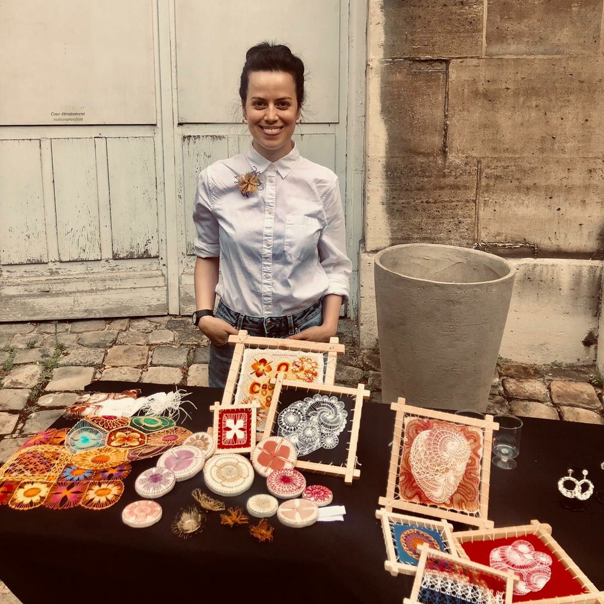 PazMorenoRe's tweet photo. Gracias a la Embajada de Paraguay en Francia por la invitación. En cada oportunidad de feriar fuera del país me doy cuenta del valor agregado que tiene la Artesanía+Diseño 😌😘 https://t.co/MB9pZwDfi5