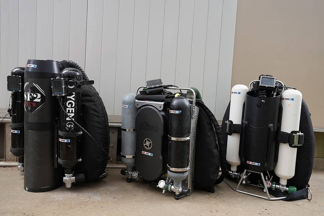 AfghanGonzalez's tweet photo. 現役バリバリの有用バックマウントリブリーザー
#SF2
#rEvo
#JJCCR
#Rebreather
#Backmount
#Diving https://t.co/LYxV4zjqsd
