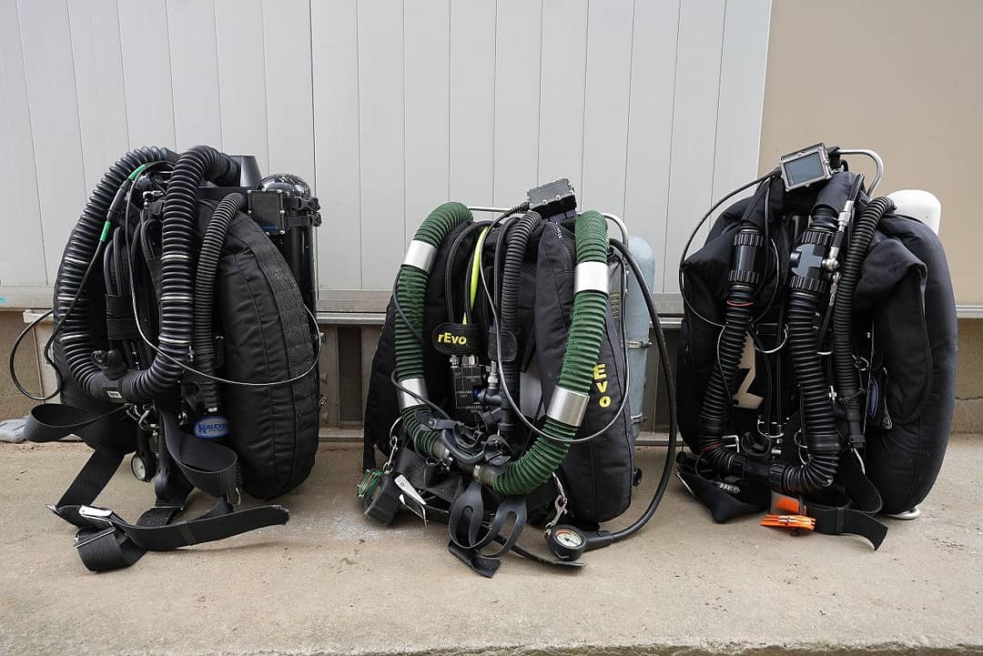 AfghanGonzalez's tweet photo. 現役バリバリの有用バックマウントリブリーザー
#SF2
#rEvo
#JJCCR
#Rebreather
#Backmount
#Diving https://t.co/LYxV4zjqsd