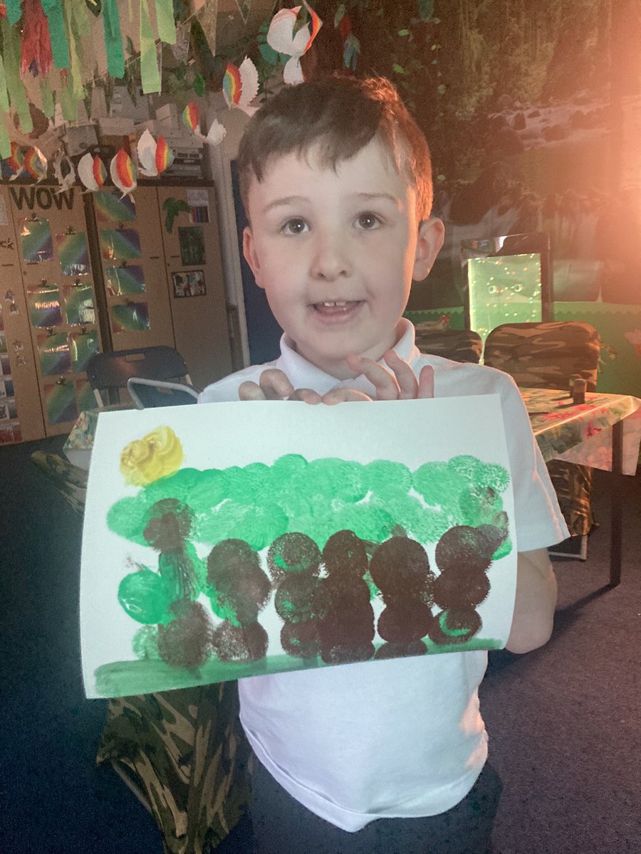 HolySpiritWA9's tweet photo. It’s #WorldRainforestDay and we learnt that it’s so important to protect rainforest habitats, for creatures and humans, because rainforests produce 20% of the worlds oxygen that we all need to be able to breathe 🌎💚 Here’s our Rainforest paintings to celebrate 🎉 #RainforestCamp https://t.co/bnMGpguHDa