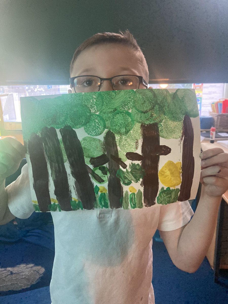 HolySpiritWA9's tweet photo. It’s #WorldRainforestDay and we learnt that it’s so important to protect rainforest habitats, for creatures and humans, because rainforests produce 20% of the worlds oxygen that we all need to be able to breathe 🌎💚 Here’s our Rainforest paintings to celebrate 🎉 #RainforestCamp https://t.co/bnMGpguHDa