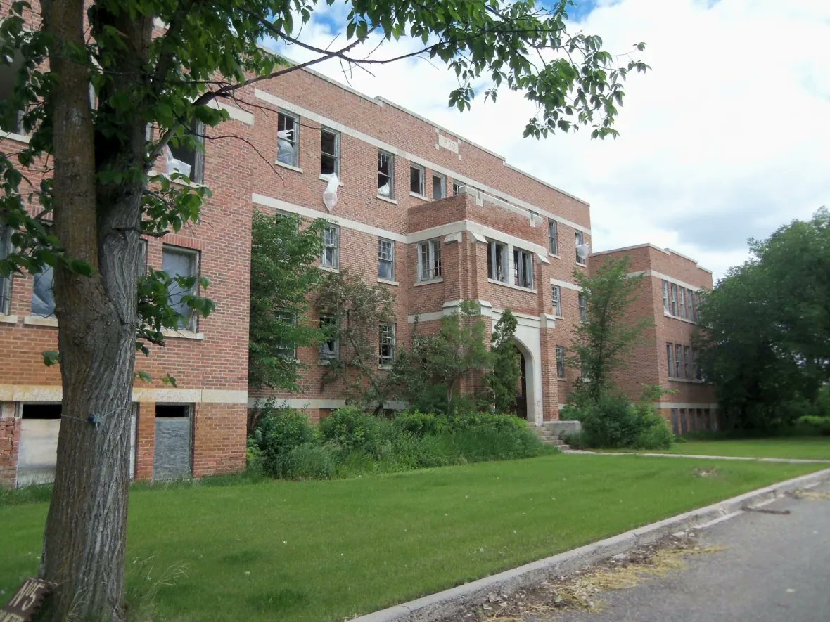 Heather Wells tweet media