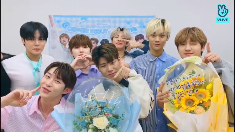 dohwanbestboi's tweet photo. #100DaysWithCiipher
#어느새_많이_커버린_우릴봐
#싸이퍼_백일_잔치
#ClueAlwaysWithCiipher https://t.co/5nw2aTEZuu