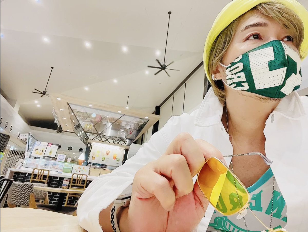 hynata_up's tweet photo. 今日は朝から仕事も予定も移動距離も詰め過ぎで、これからまた運転して都内に帰んなきゃだから💦昨日からsns📲したい件up出来ずだけど、食事の時間はしッかり食べる＆会話が大事🤞✨

#睡眠も大事🛌💤
#仕事も大事💪
#いろいろ大事😉
#syngo誕生日おめでと🎉
#筋肉痛と闘いながら安全運転で帰る〜🚙💨 https://t.co/jwGhdMbhII