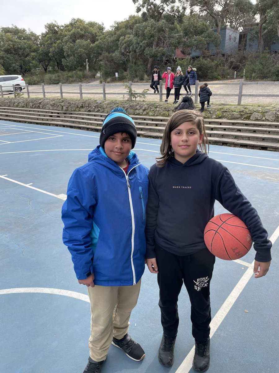 MissBell101's tweet photo. Enjoying camp @AitkenCreekPS https://t.co/oMqwzgEfk7