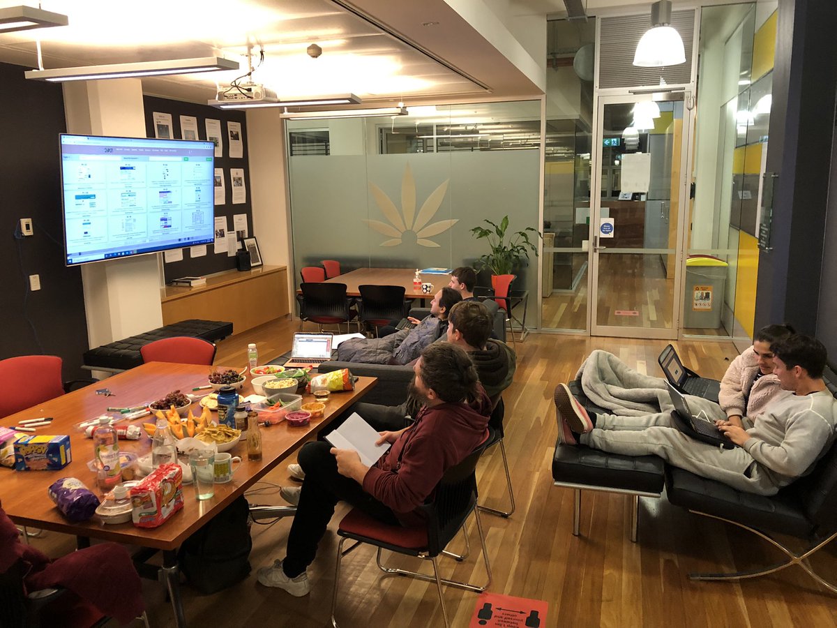 #icrs2021 day 2. Late breaking research submission - Multiple overnight virtual conference attendance significantly increases snacking amongst academics. We’re (<a href="/Lambert_Usyd/">Lambert Initiative</a>) on Twitter again, for all your questions 👩‍🔬🧑‍🔬👨‍🔬