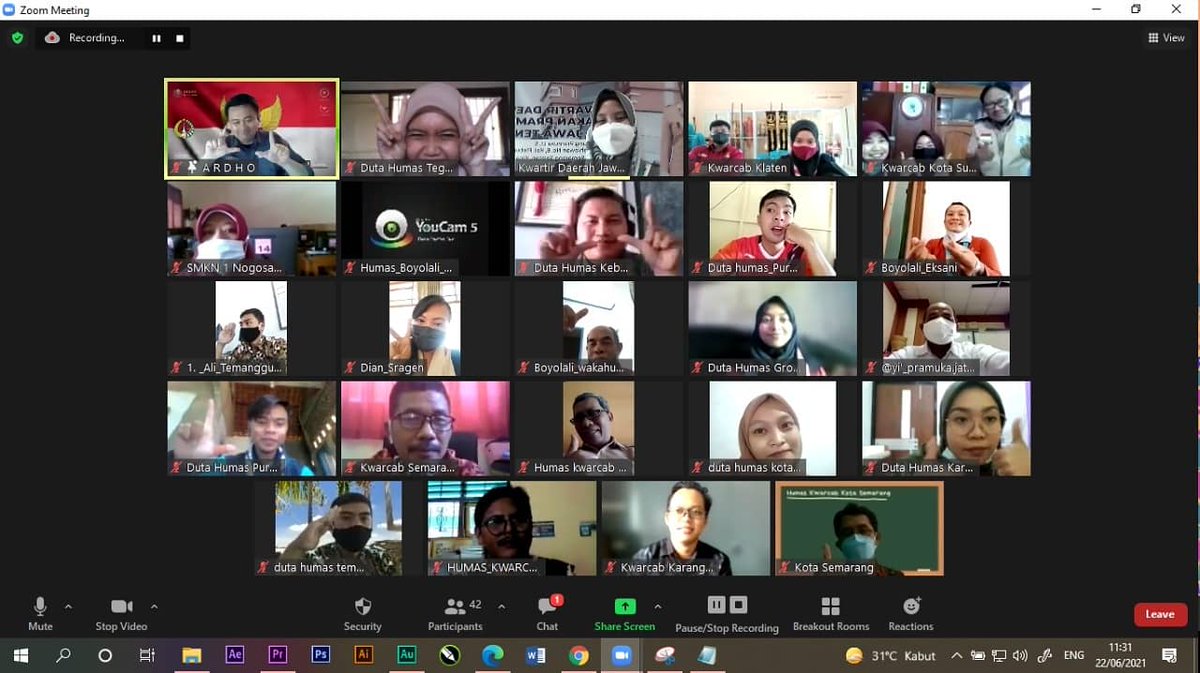 massanjar_'s tweet photo. Saat ngezum menjadi solusi monitoring dan evaluasi.. 😆😀

#pramukajateng #dutahumas #makincakapdigital 

@Pramuka_Jateng @Sakamilenialjtg @kwarnaspramuka @1103purbalingga @kominfo_jtg @provjateng https://t.co/0gjpIZIR1O