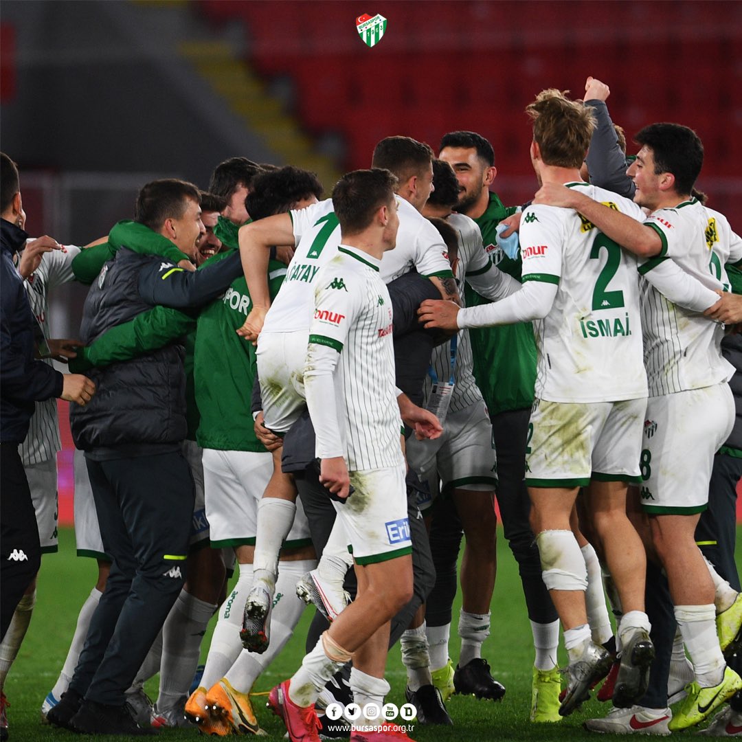 Günaydın Büyük #Bursaspor Ailesi 💚🤍