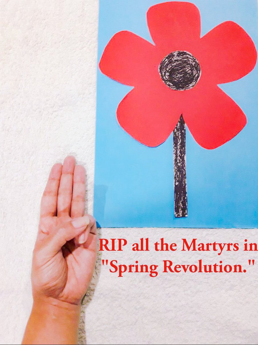 katycho22222's tweet photo. I can't express my grief in words for our MARTYRS. So, I take part in  #RemembrancePoppy day.
We don't know them all who sacrificed in revolution,but we owe them all.
#RestInPower each and everyone of those who fell during the revolution.🙏
#WhatsHappeningInMyanmar 
#June22Coup https://t.co/AFcQu69MmU